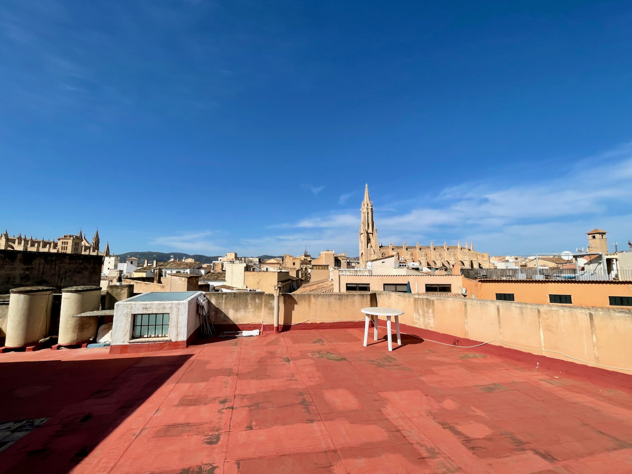 Fantastic penthouse in Plaza San Francisco, Palma Old Town.