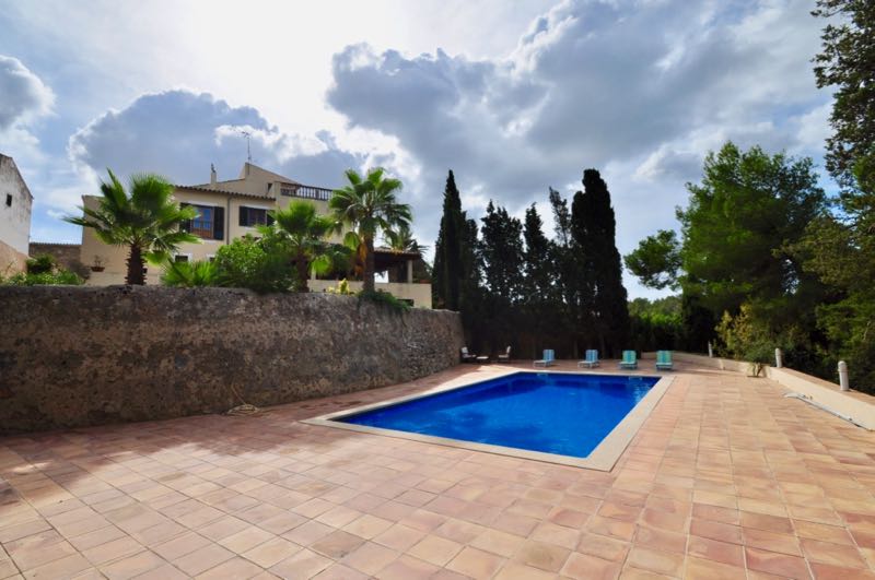 Spectaculair herenhuis met zwembad in de buurt van de golfbaan Son Vida, Palma.