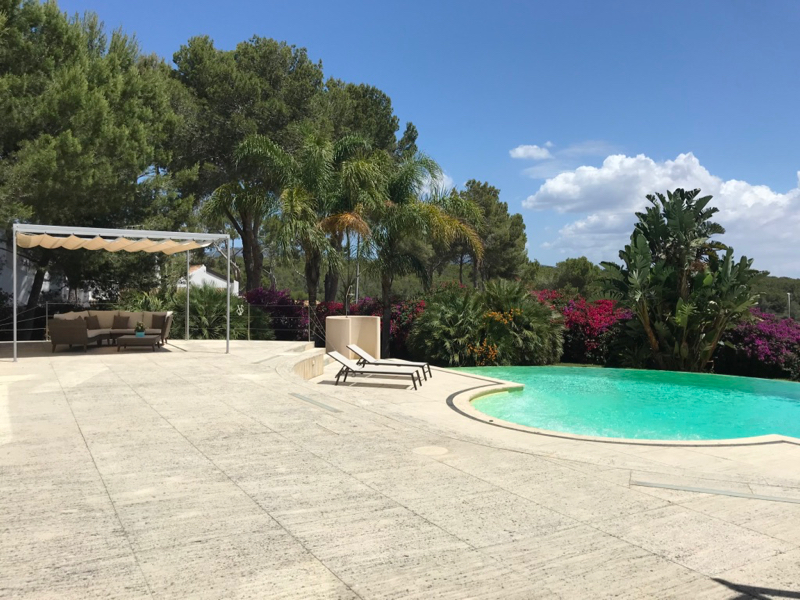 Prachtige villa aan de kust van Palma de Mallorca, met uitzicht op de zee, het zwembad en het landschap