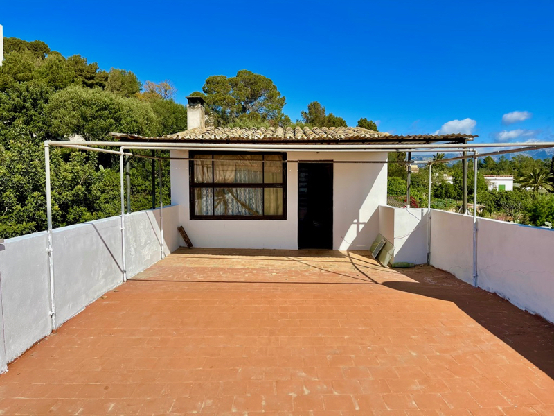 Fantastic finca in Palma, a few minutes from the center. Pool and guest house.