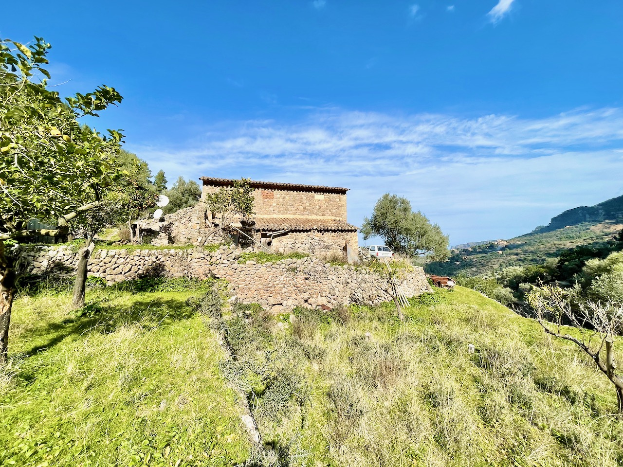 Unique finca in Deyá with panoramic sea and village views