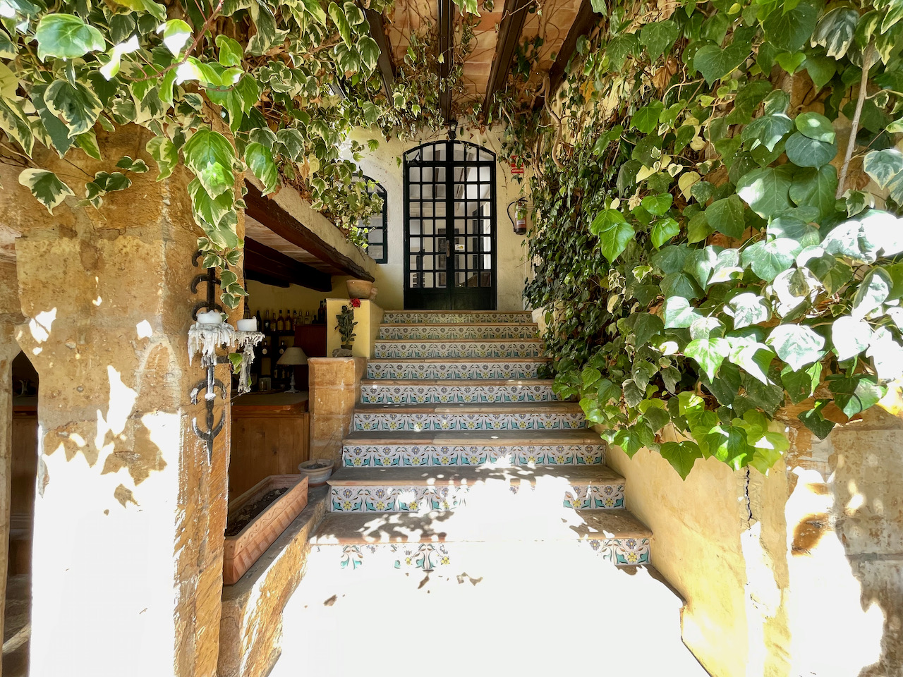 Casa señorial con vistas a toda la bahia de Palma y al Castillo de Bellver.