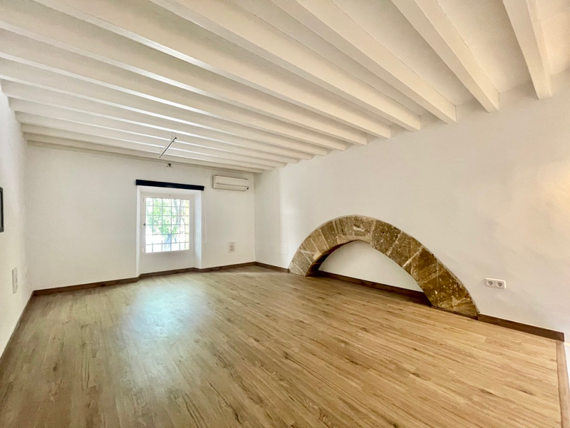 Fantastic commercial premises in the area of Calatrava, Old Town..