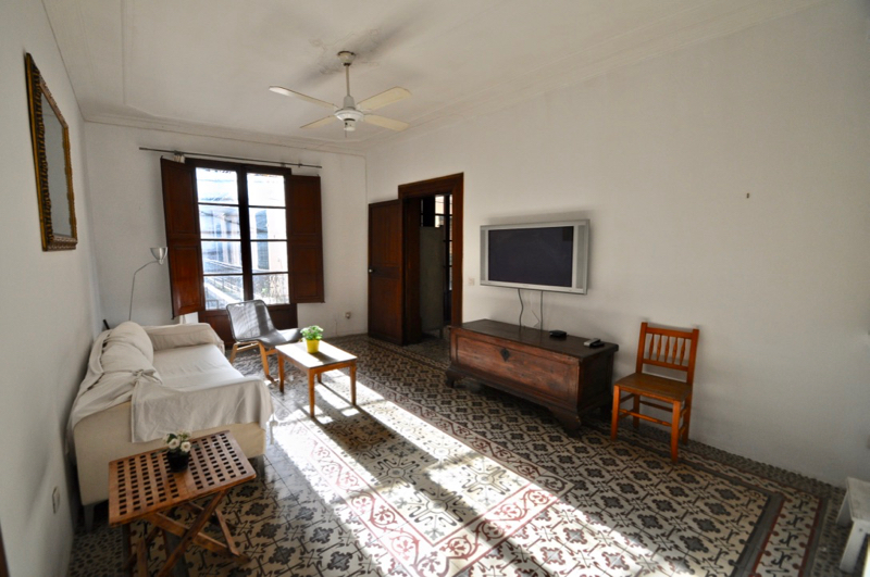 Charming apartment in the Old Town with lots of light and unobstructed views, Palma.