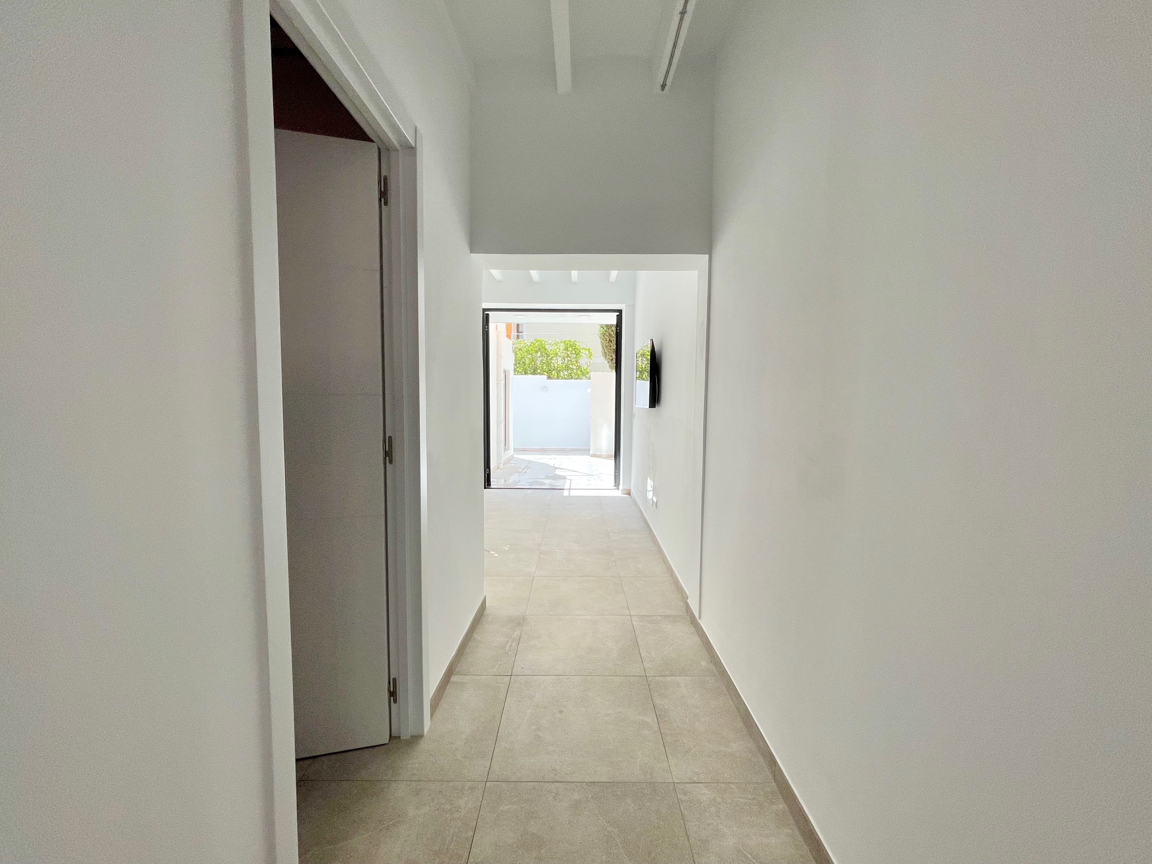 Bright ground floor with large terrace in the iconic area of Calatrava, Palma