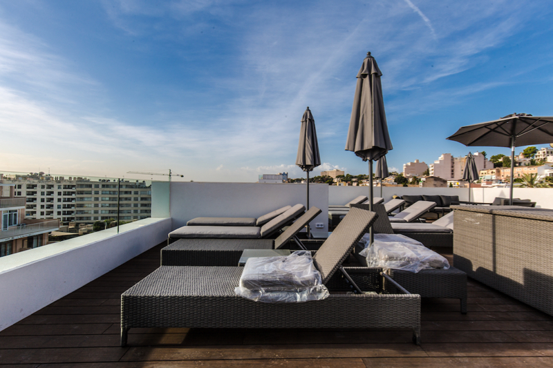 Concepto de hotel y apartamentos. Ocasión perfecta para invertir en Palma de Mallorca.