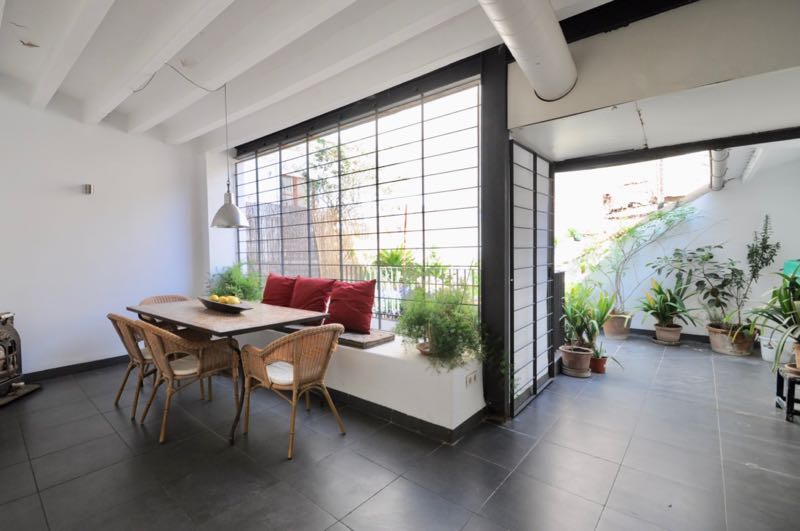 Beeindruckende edle Wohnung mit Patio, Garage und Studio in La Calatrava, Palma.